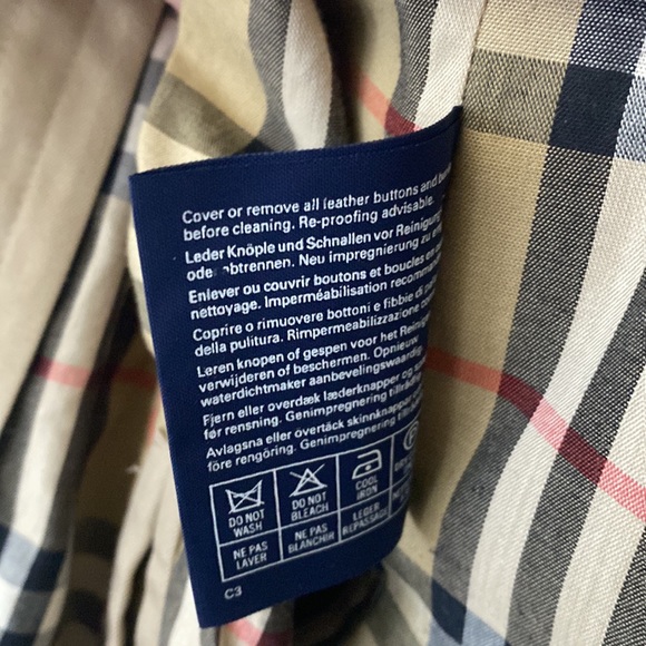 Burberry trench coat 3/4 length - Picture 6 of 12